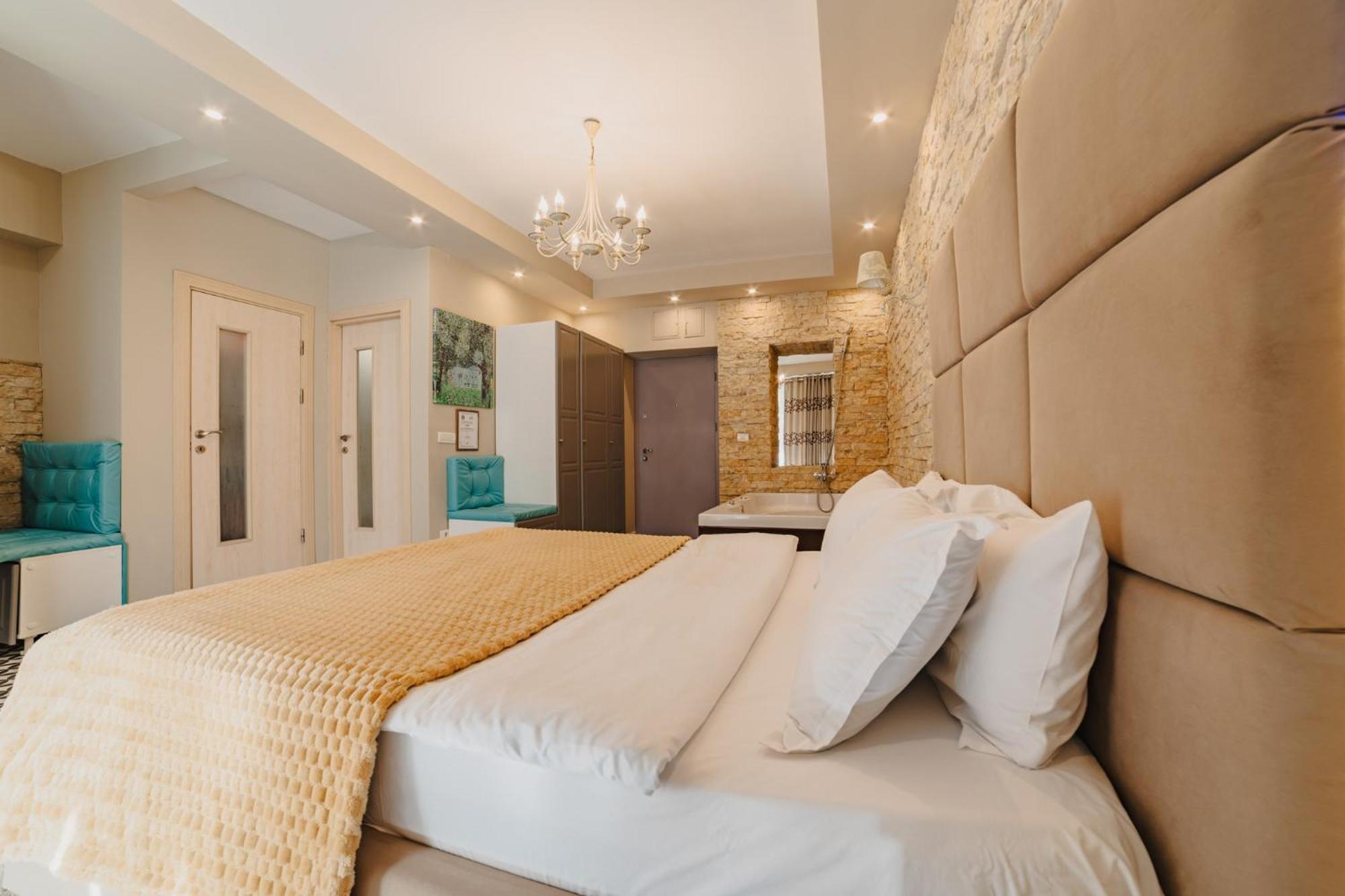 Romantic Jacuzzi Belleview Studio Sinaia Exterior photo